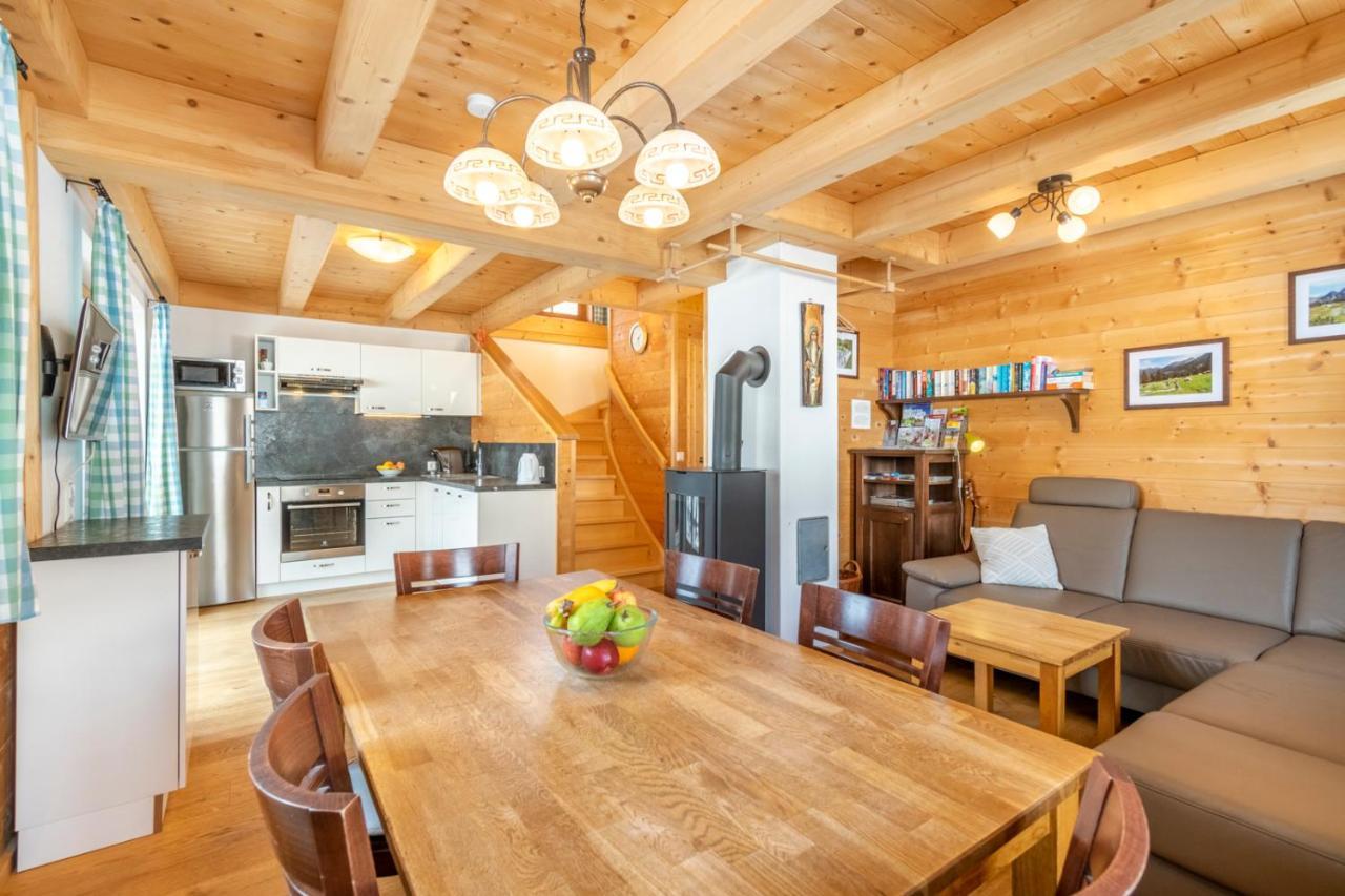 Vesely Svist Chalet Lachtal Buitenkant foto