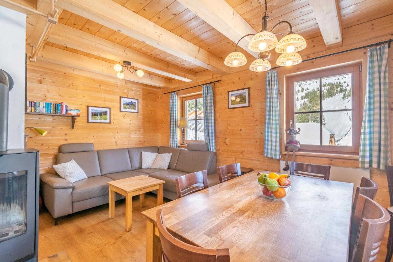 Vesely Svist Chalet Lachtal Buitenkant foto