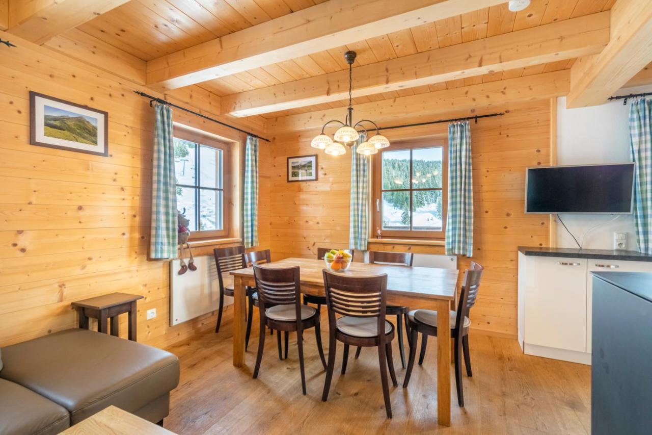 Vesely Svist Chalet Lachtal Buitenkant foto