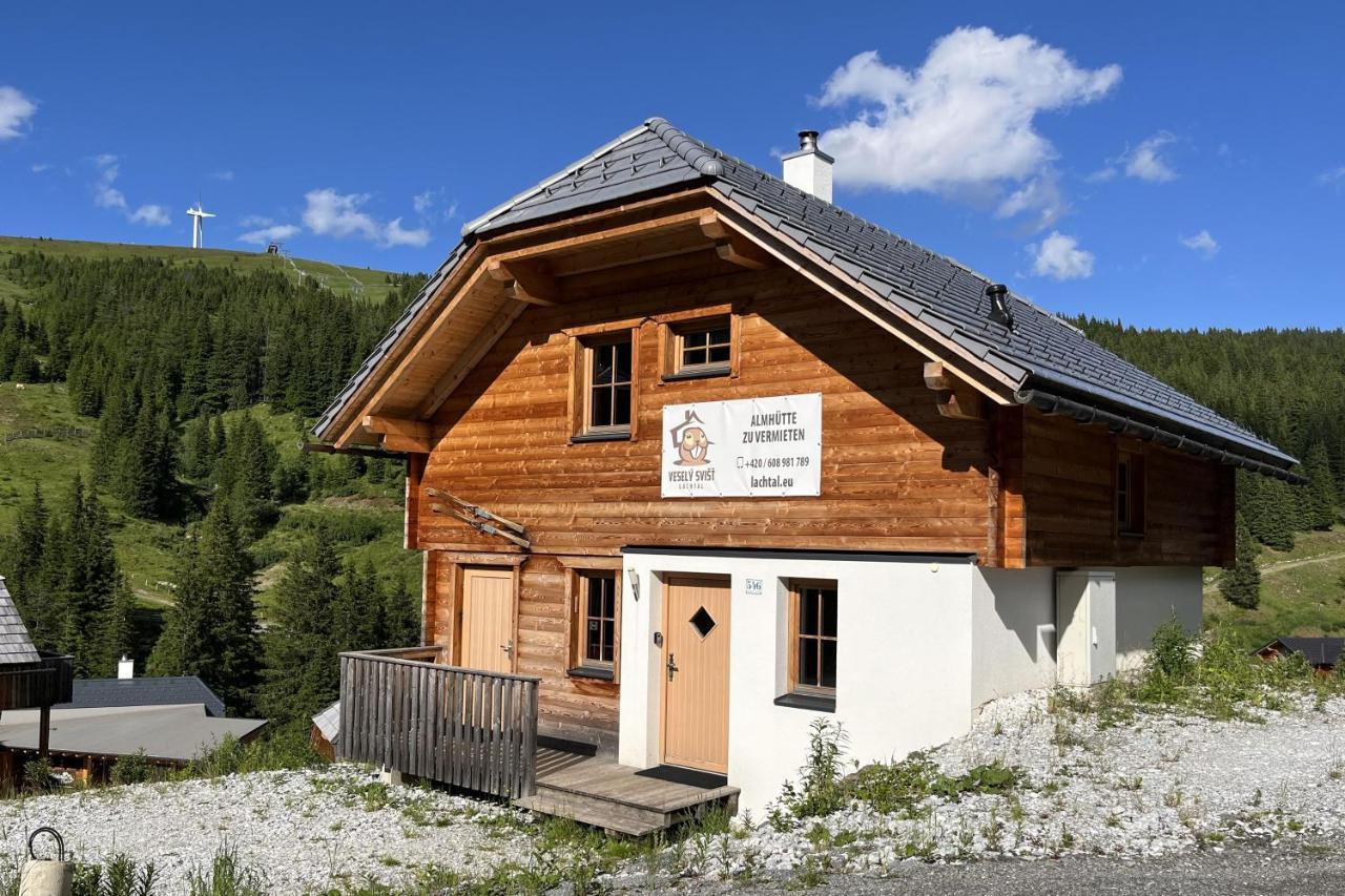 Vesely Svist Chalet Lachtal Buitenkant foto
