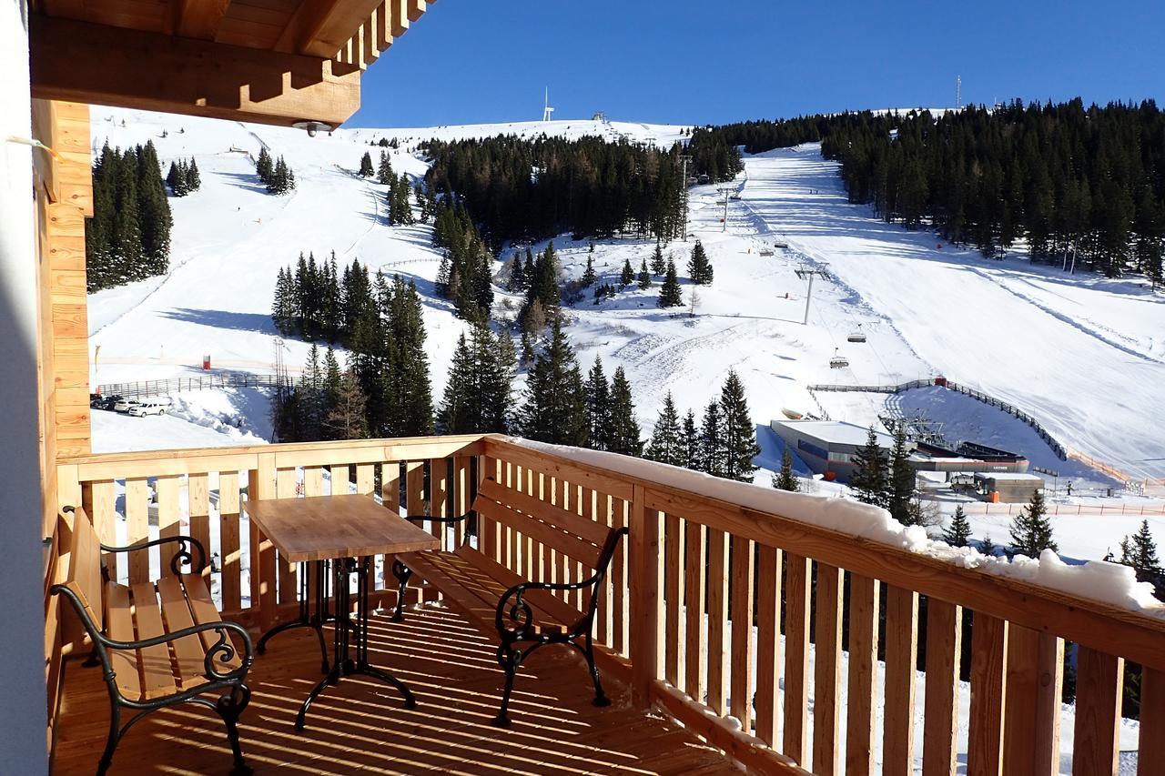 Vesely Svist Chalet Lachtal Buitenkant foto